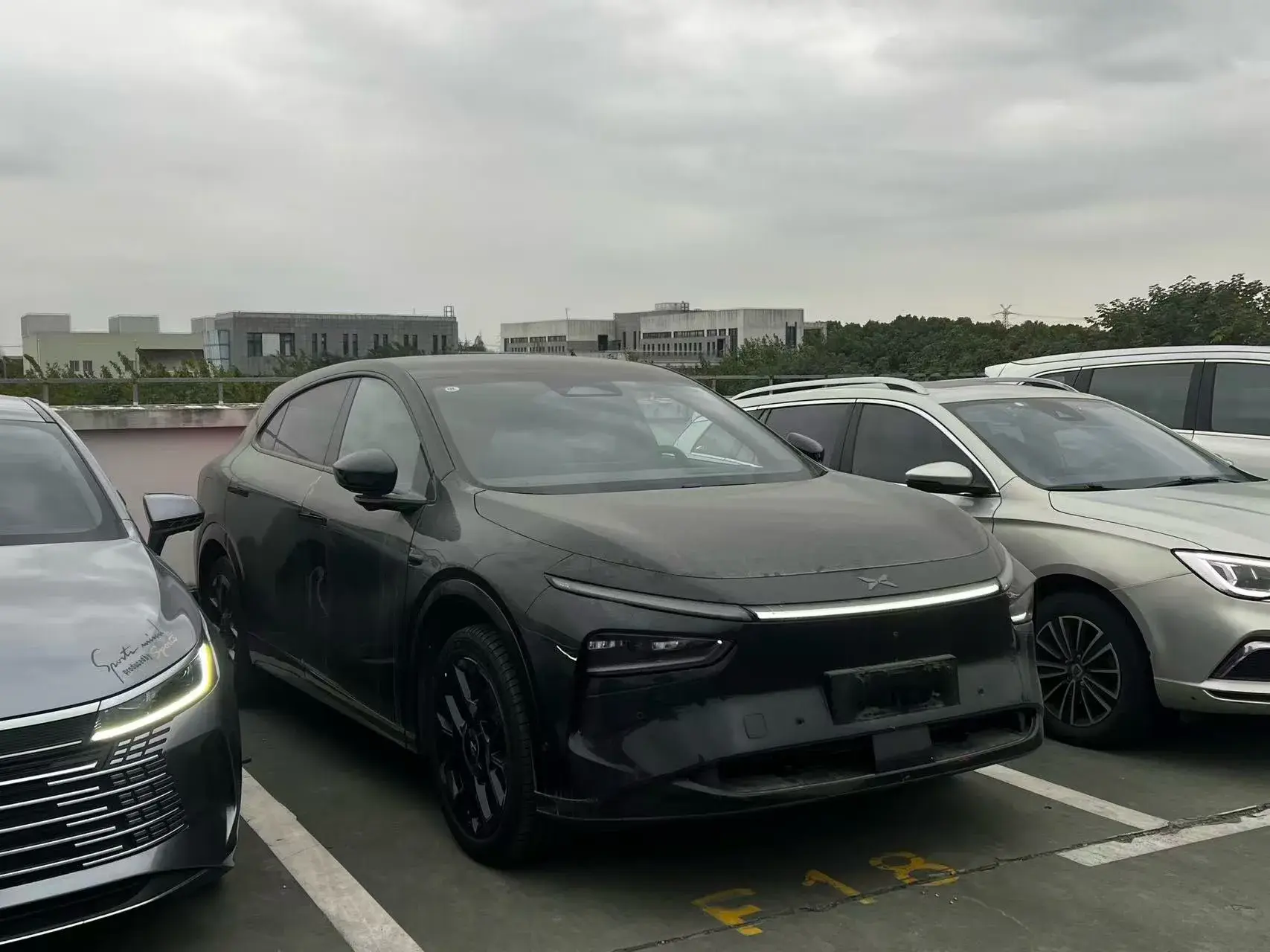 2025 XPENG G7 thumbnail 2