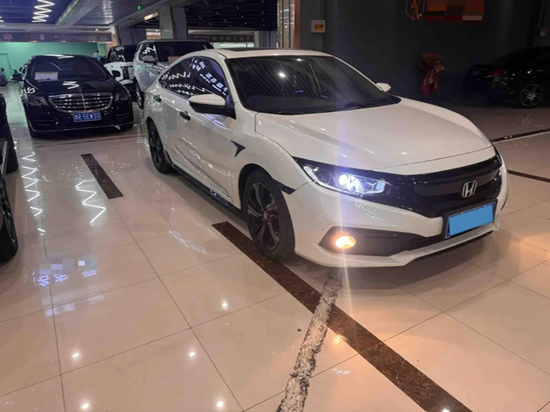 2019 HONDA CIVIC thumbnail 3