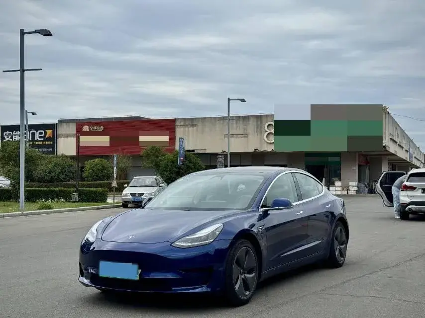 2020 Tesla Model 3 BEV 52KWH