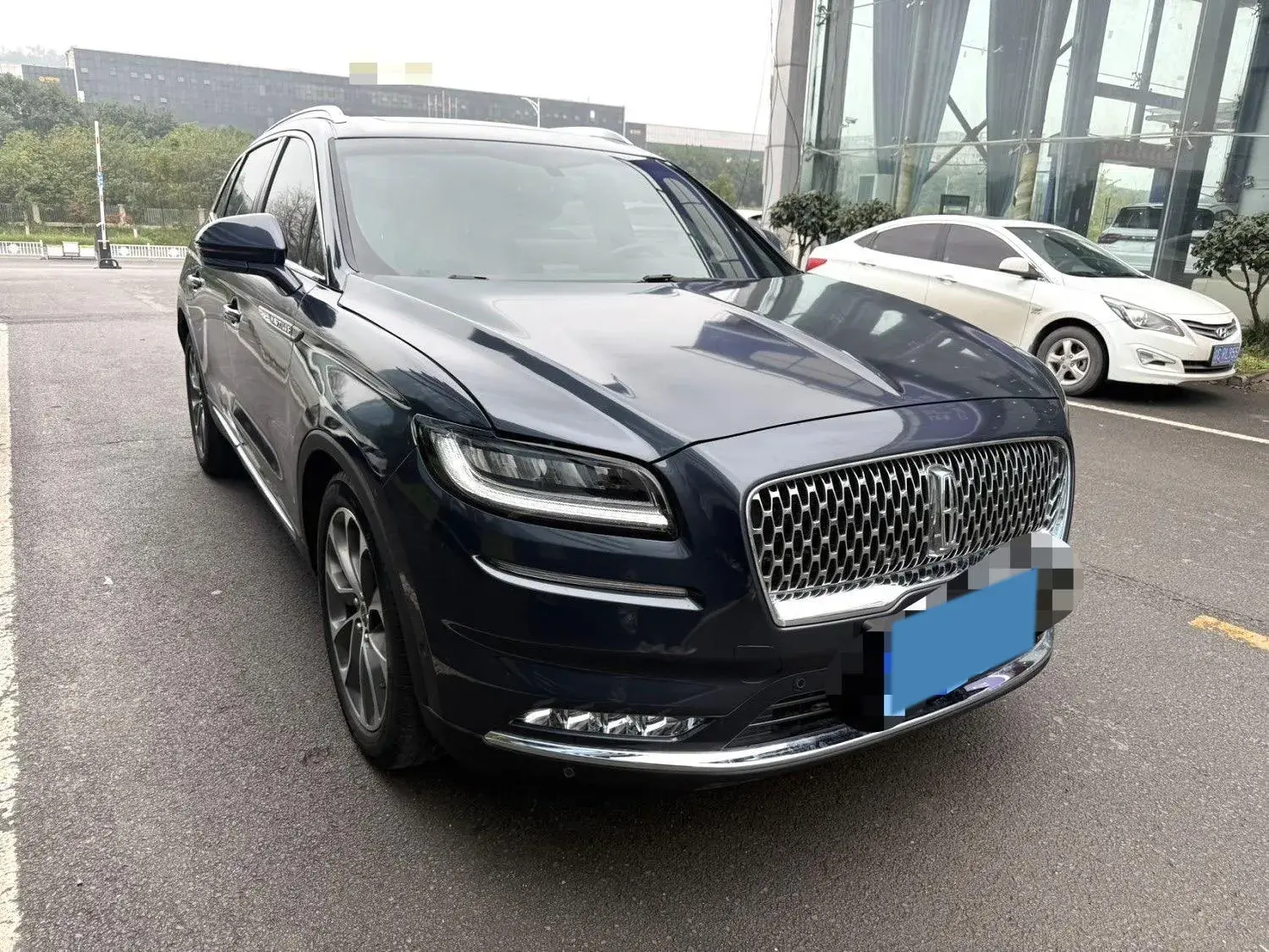 2021 LINCOLN NAUTILUS thumbnail 2