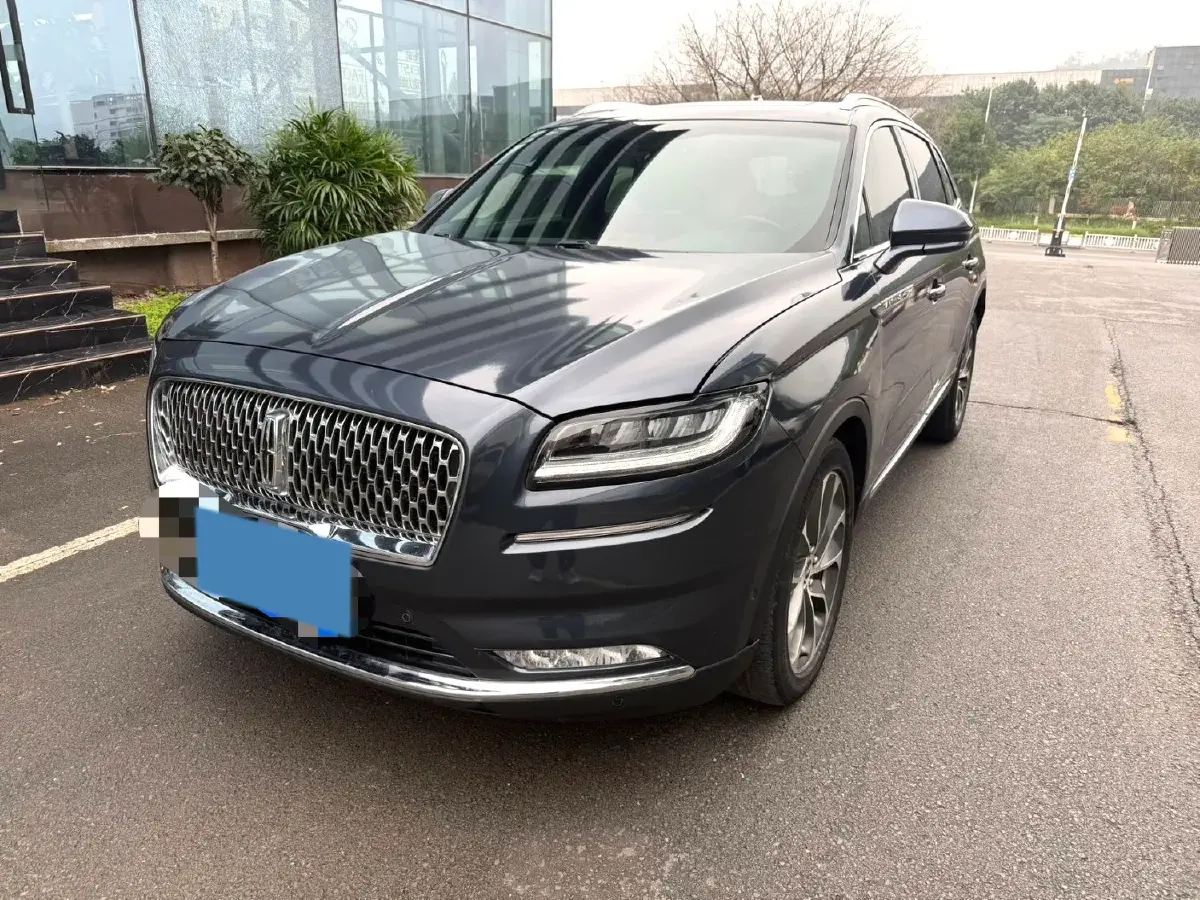 2021 Lincoln Nautilus 2.0T 245HP L4 8AT
