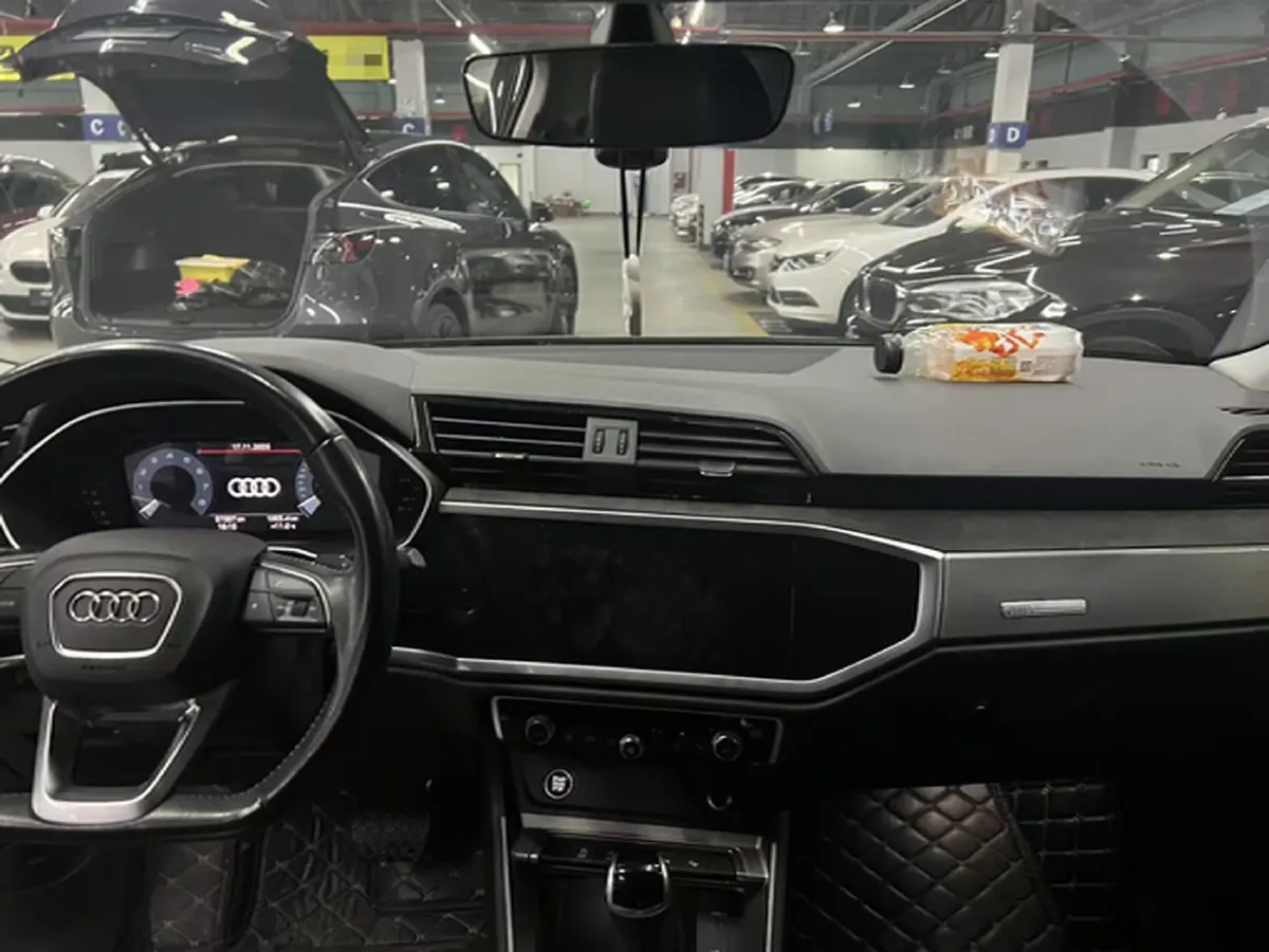 2021 Audi Q3 2.0T 186HP L4 7DCT,autocango,china used car exporter,china ev exporter,chinese used car exporter,chinese used ev exporter