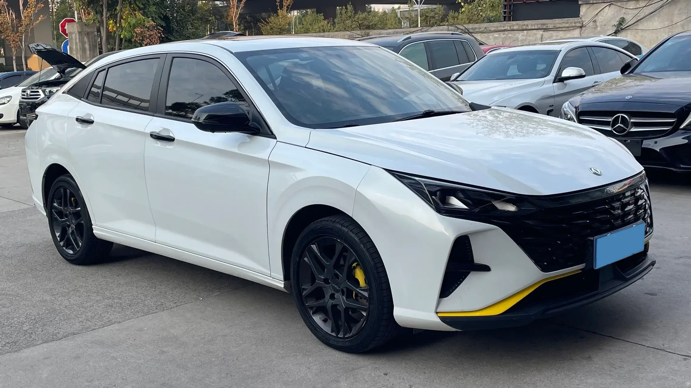 2023 DONGFENG AEOLUS thumbnail 2