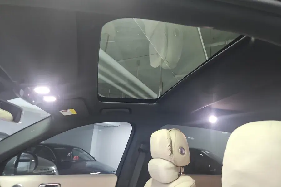 2023 LI L7 thumbnail 4