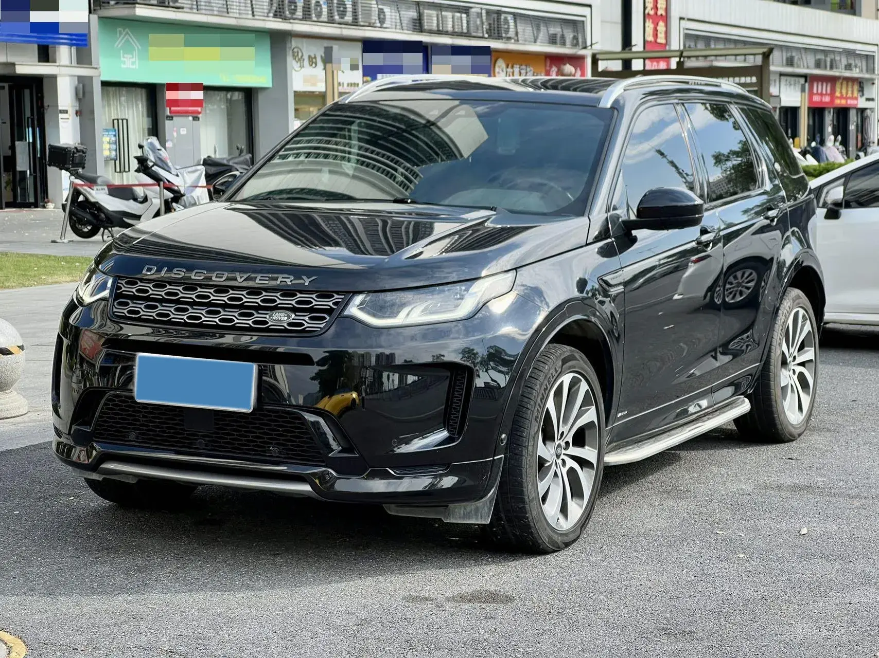 2020 LAND ROVER view 1