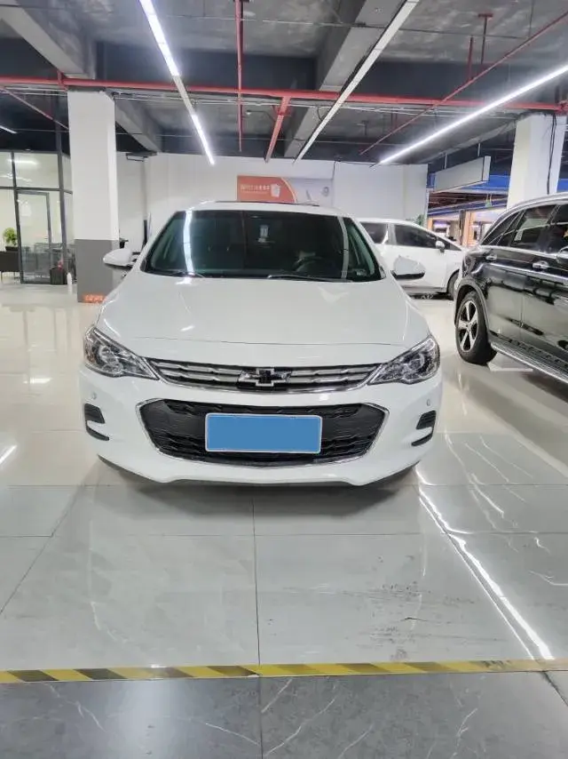 2019 CHEVROLET CAVALIER thumbnail 3