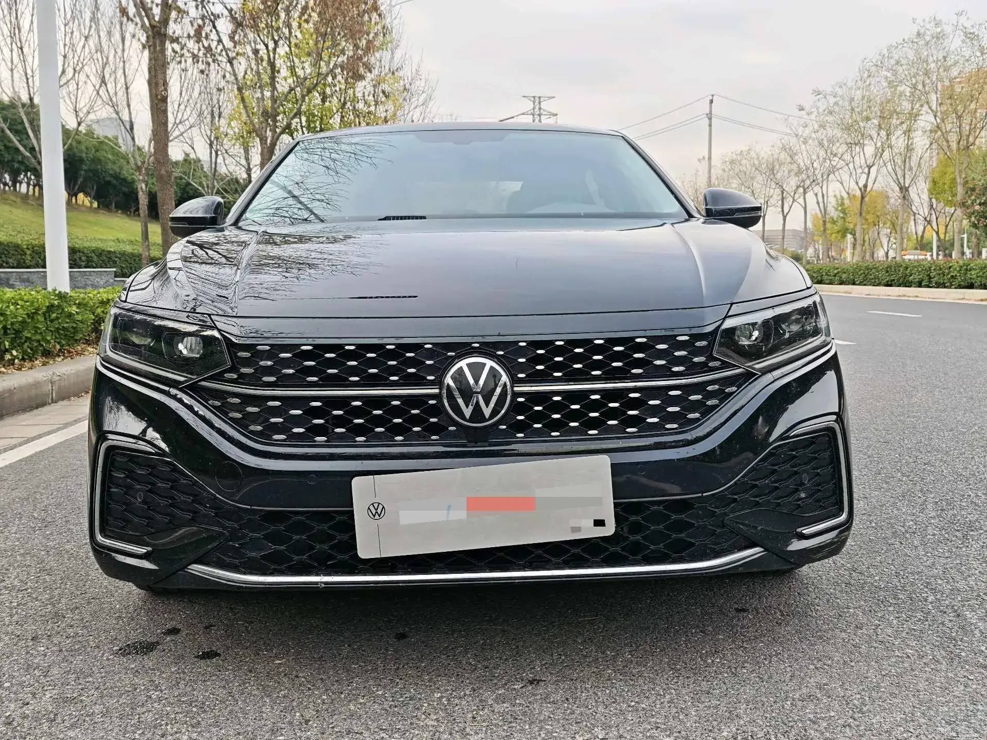 2022 VOLKSWAGEN PASSAT thumbnail 2