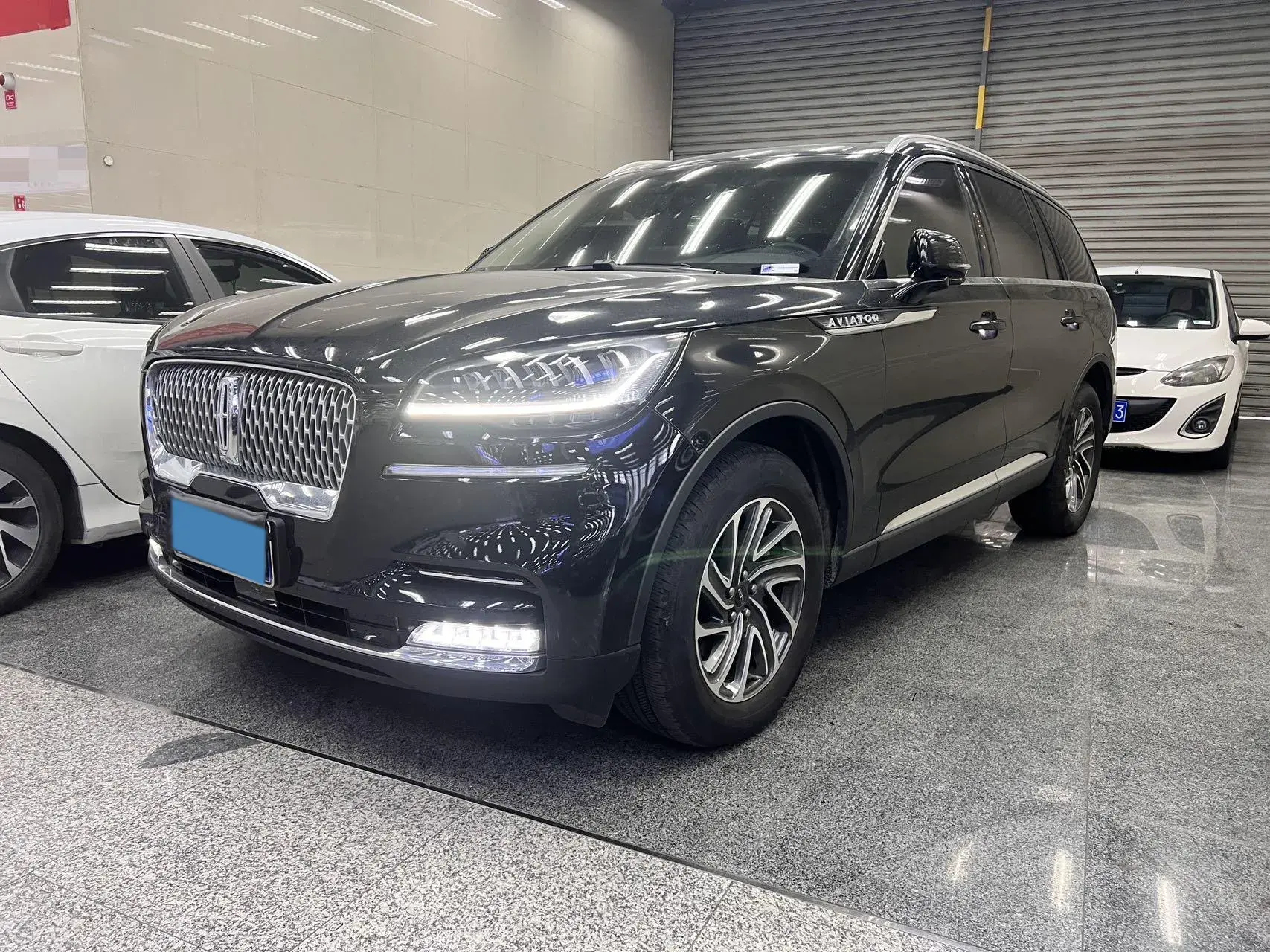 2023 LINCOLN AVIATOR view 1