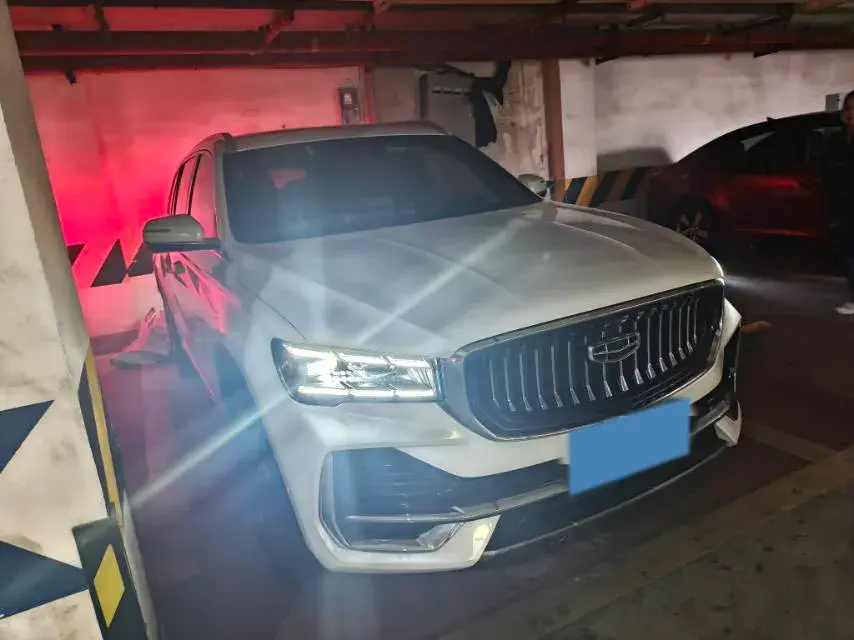 2021 GEELY MONJARO thumbnail 2