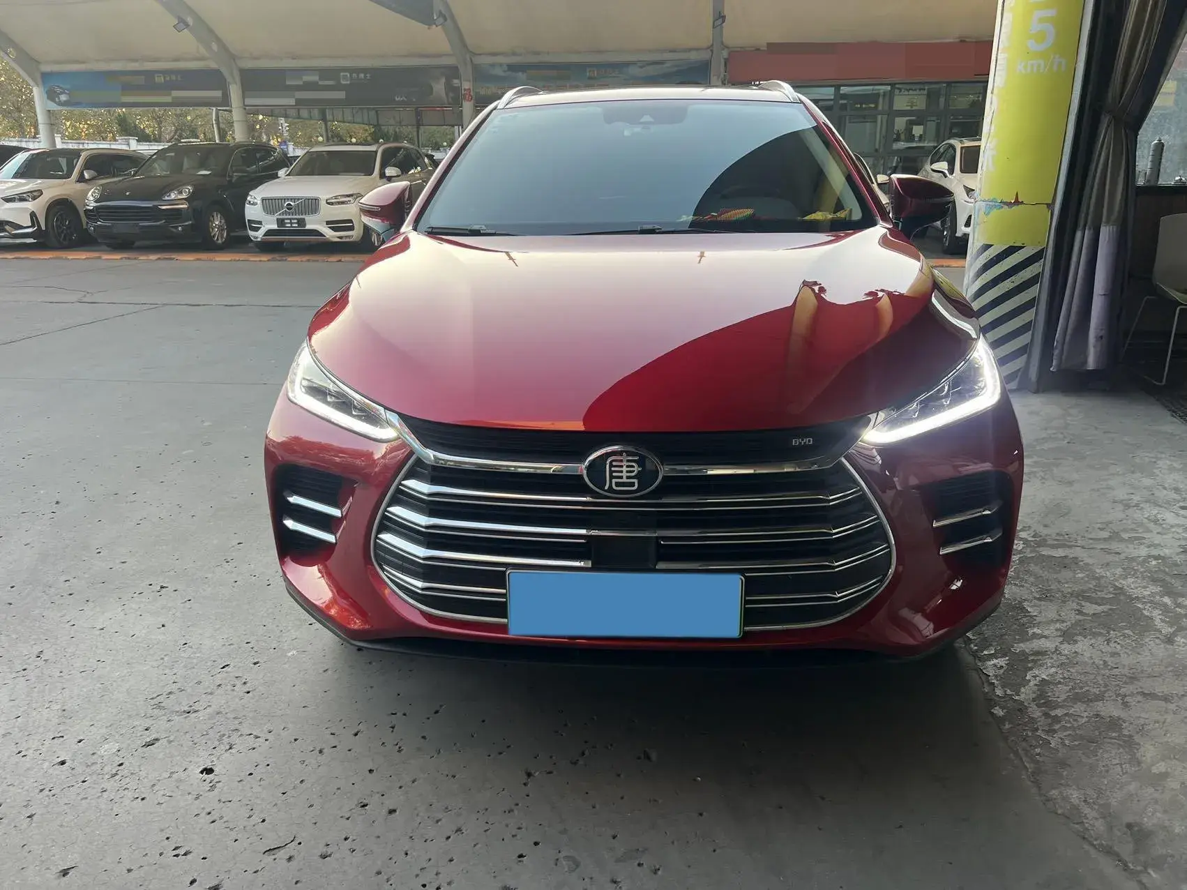 2018 BYD TANG thumbnail 2