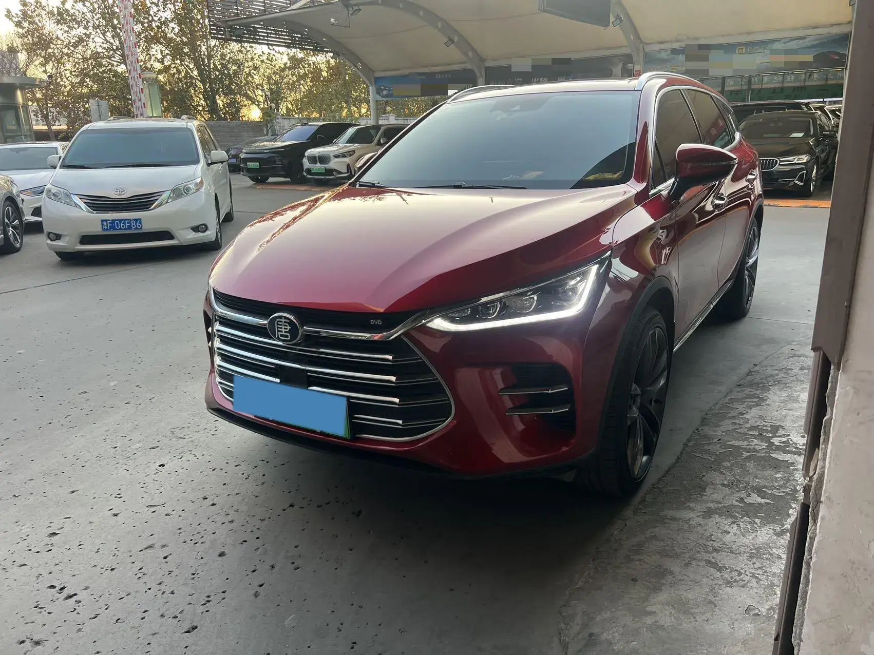 2018 BYD TANG view 1