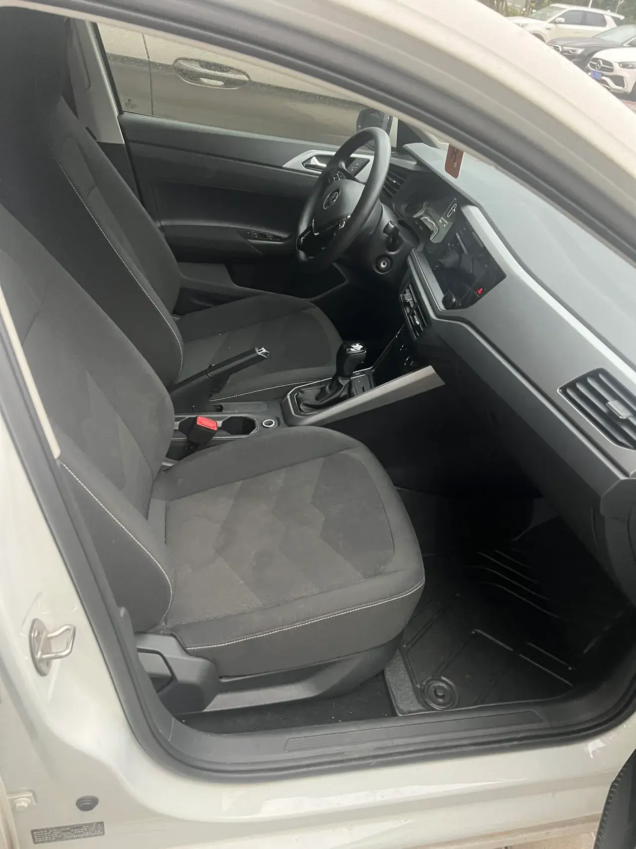 2022 VOLKSWAGEN POLO thumbnail 2