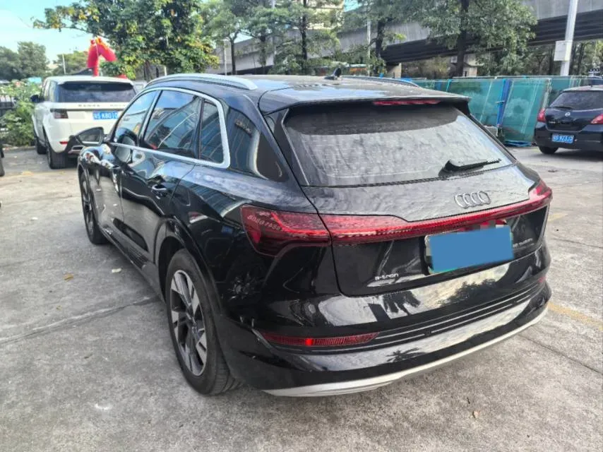 2019 Audi e-tron 2AT BEV 95KWH,autocango,china used car exporter,china ev exporter,chinese used car exporter,chinese used ev exporter