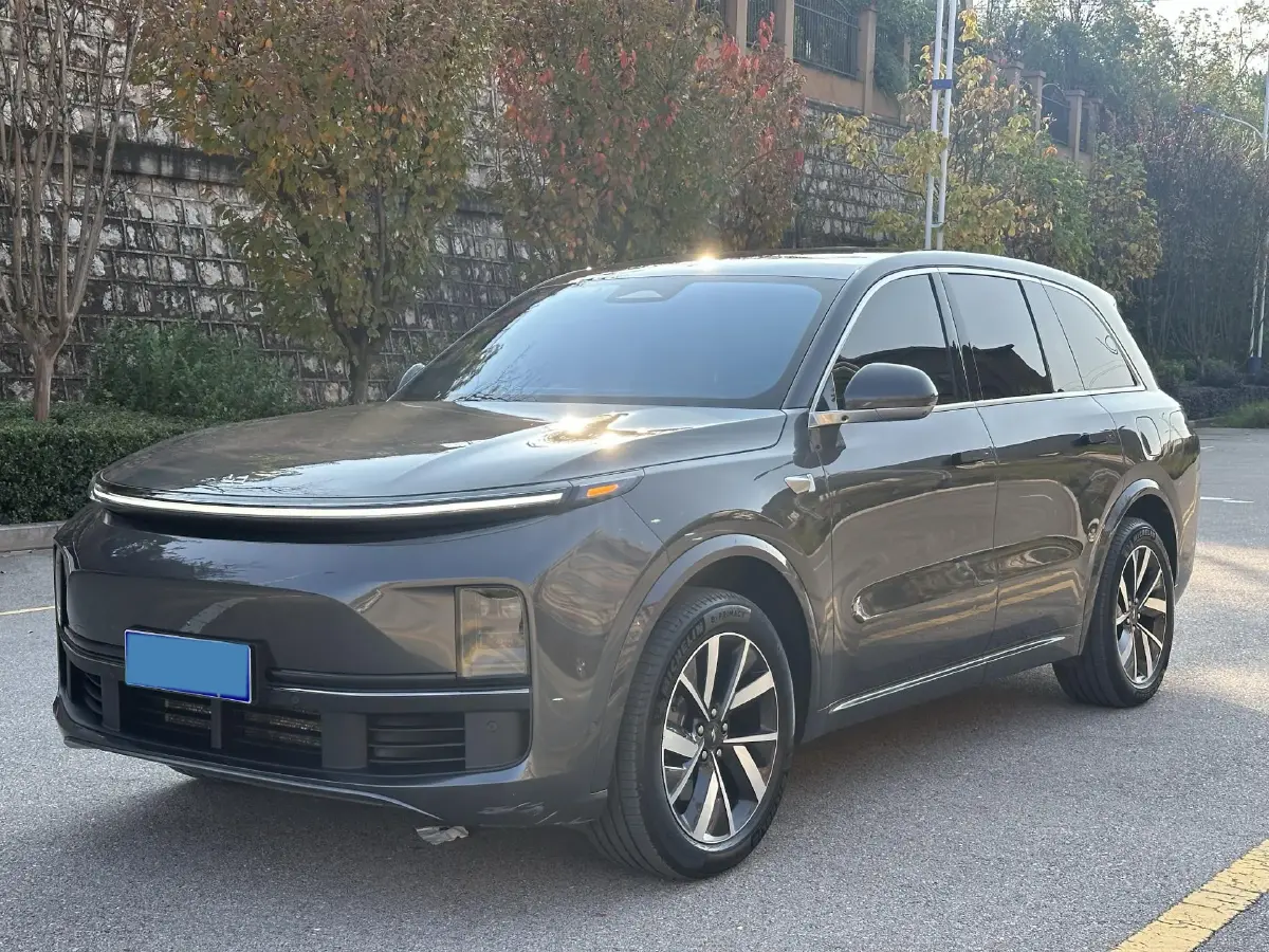 2023 Li L8 Range Extended 154HP REEV 40.9KWH