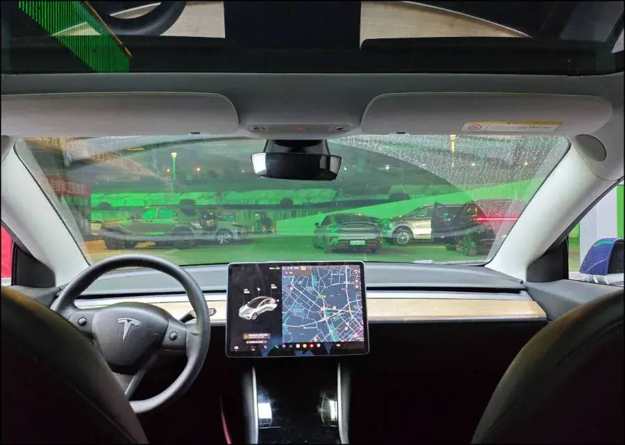 2019 TESLA MODEL thumbnail 4