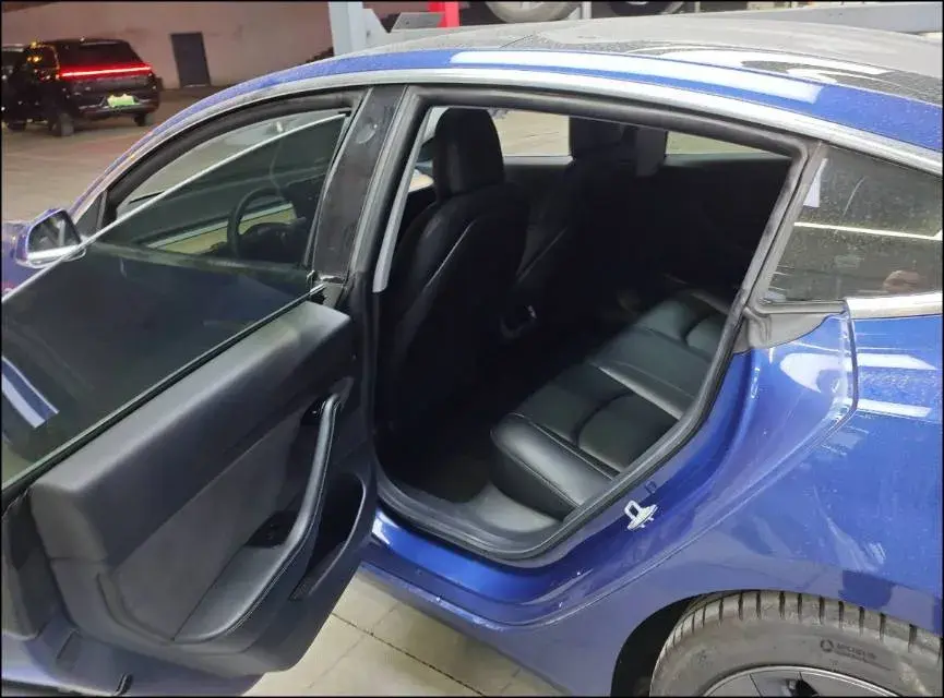 2019 TESLA MODEL thumbnail 3