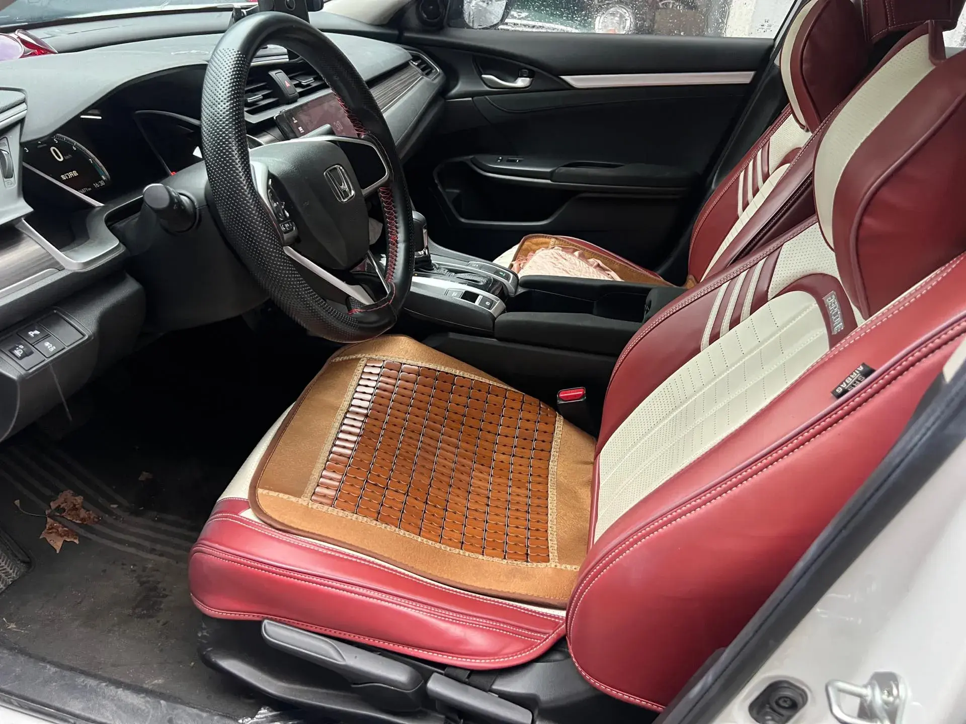 2019 HONDA CIVIC thumbnail 4