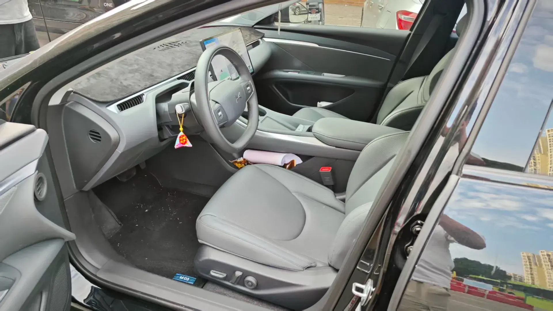 2025 XPENG MONA thumbnail 2