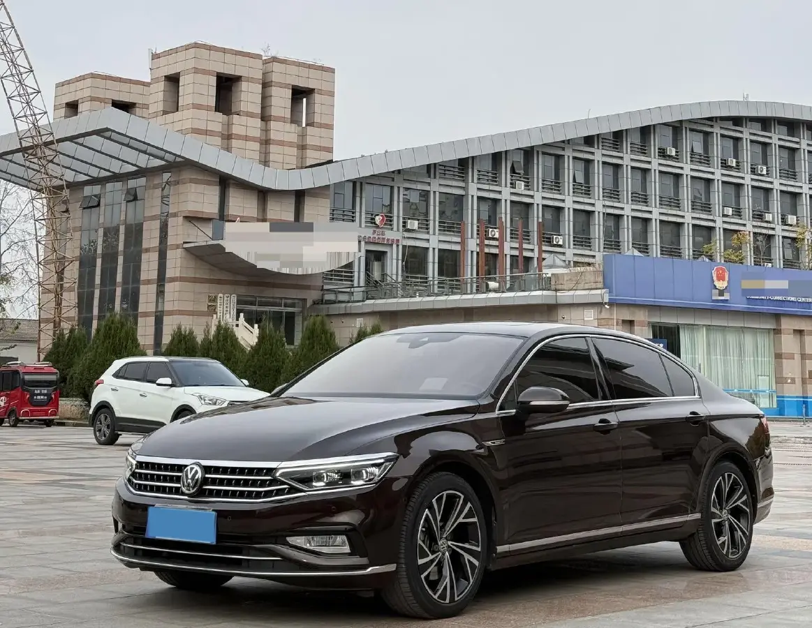 2020 Volkswagen Magotan 2.0T 220HP L4 7DCT