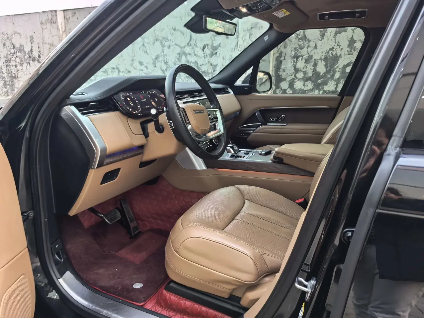 2022 LAND ROVER thumbnail 4