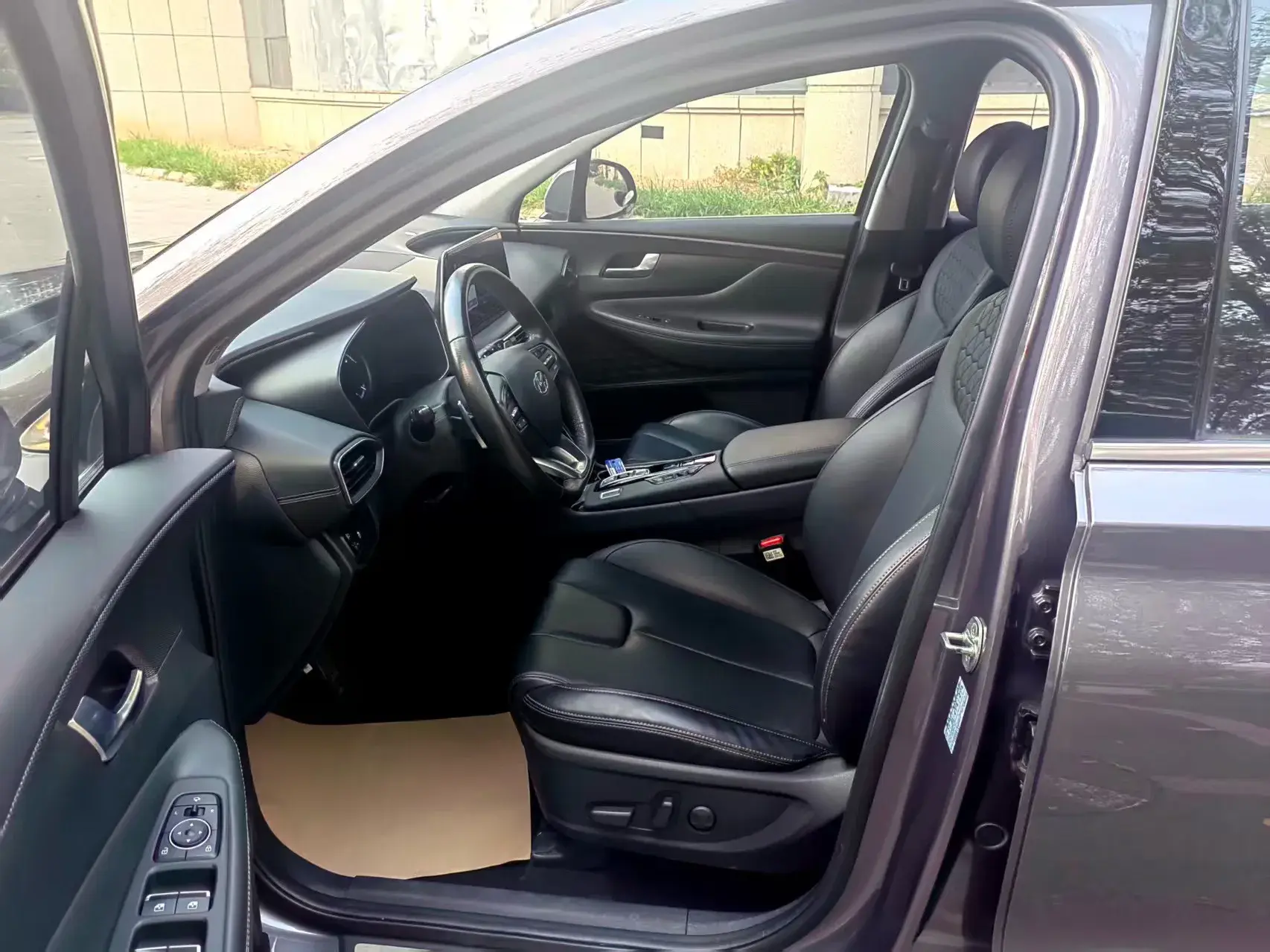 2019 HYUNDAI SANTAFE thumbnail 4