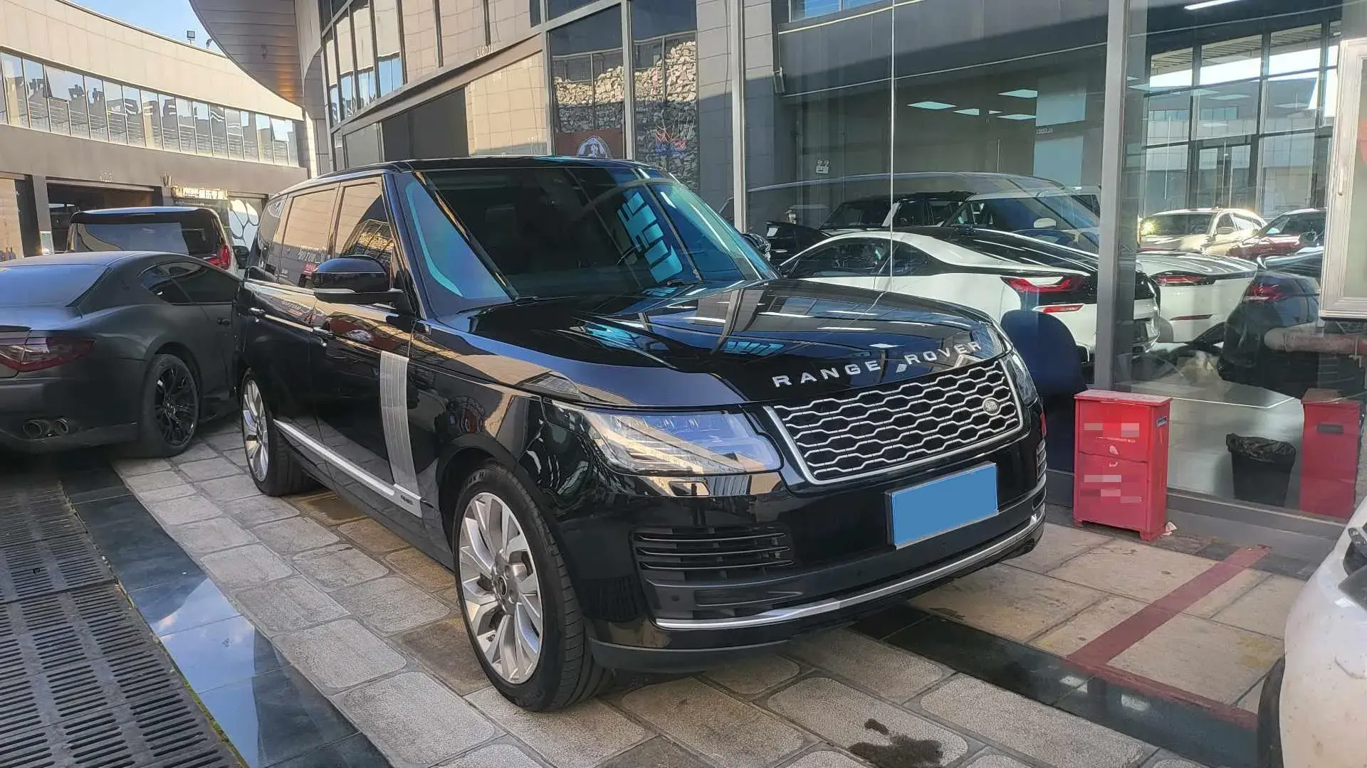 2021 LAND ROVER thumbnail 2