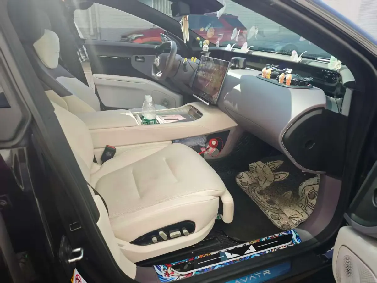 2024 Avatr 12 BEV 94.5KWH,autocango,china used car exporter,china ev exporter,chinese used car exporter,chinese used ev exporter