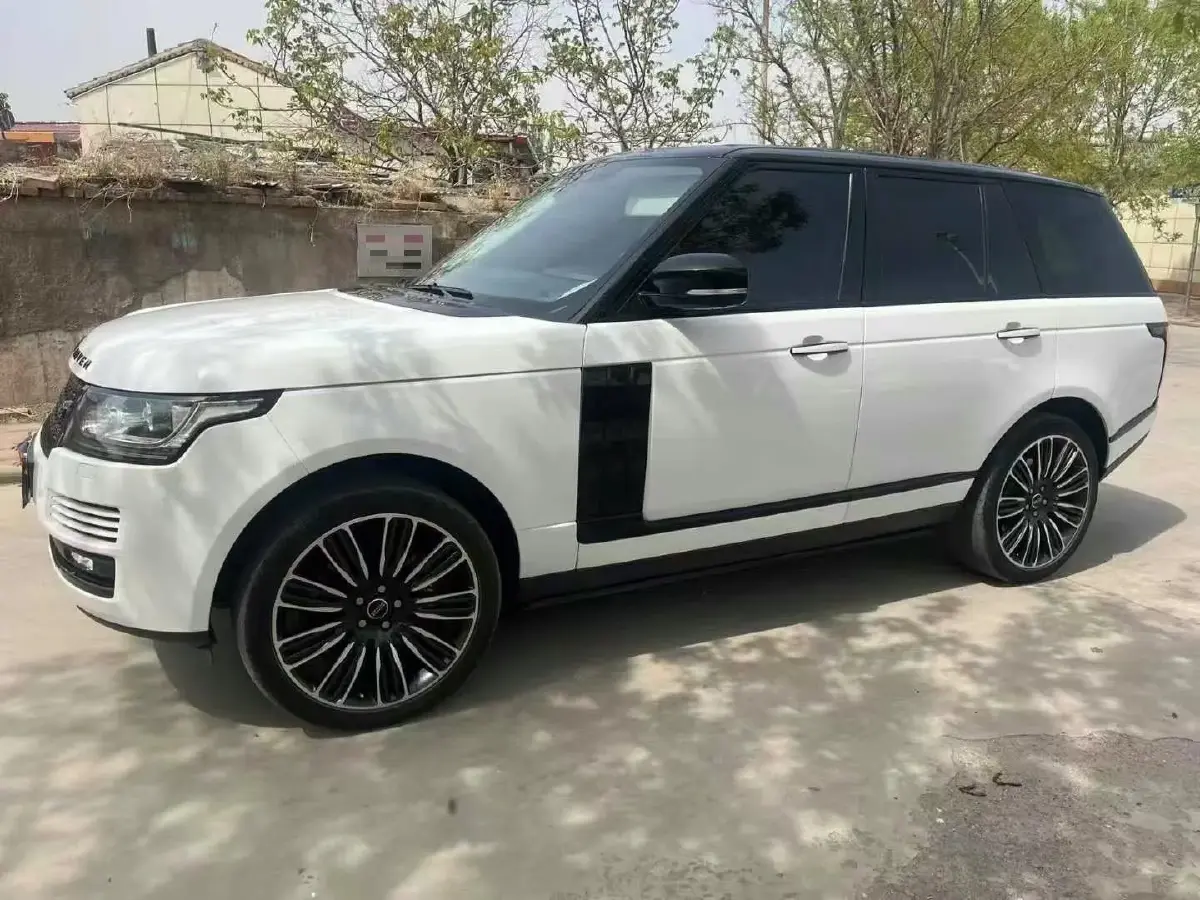 2017 Land Rover Range Rover 3.0T 340HP V6 8AT 2017 Land Rover Range Rover 3.0T 340HP V6 8AT