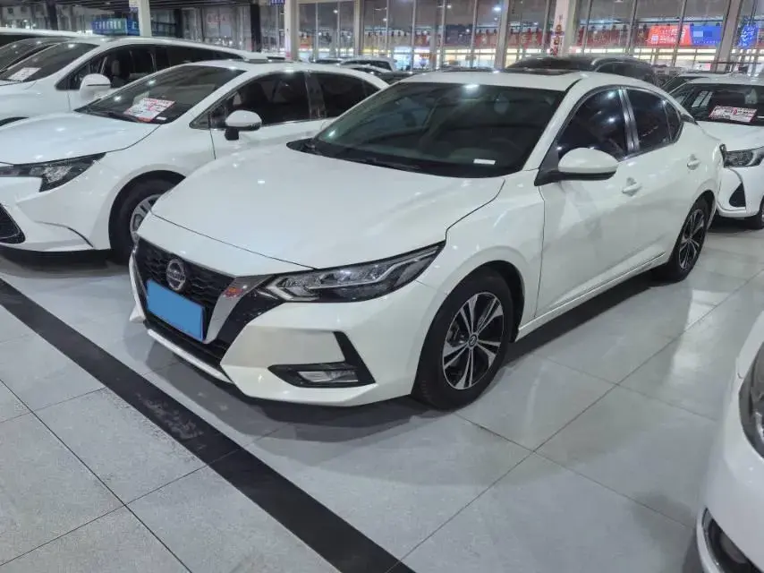 2020 NISSAN SYLPHY view 1