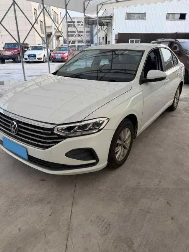 2023 VOLKSWAGEN LAVIDA view 1