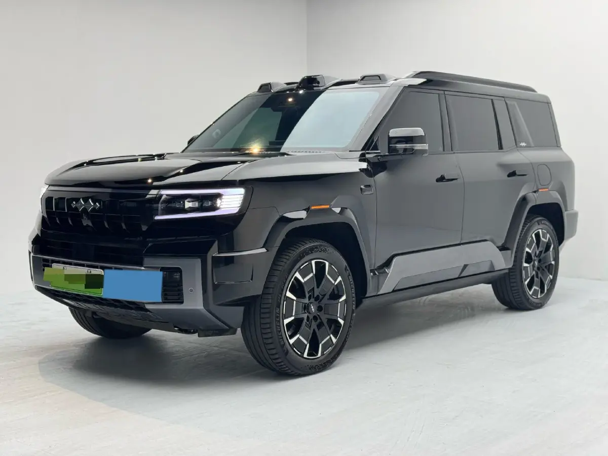 2025 FangChengBao Bao 8 2.0T 245HP L4 E-CVT PHEV 36.8KWH