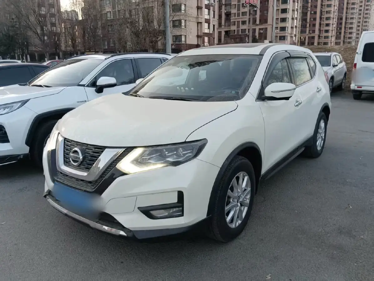 2021 Nissan X-Trail 2.0L 151HP L4 CVT
