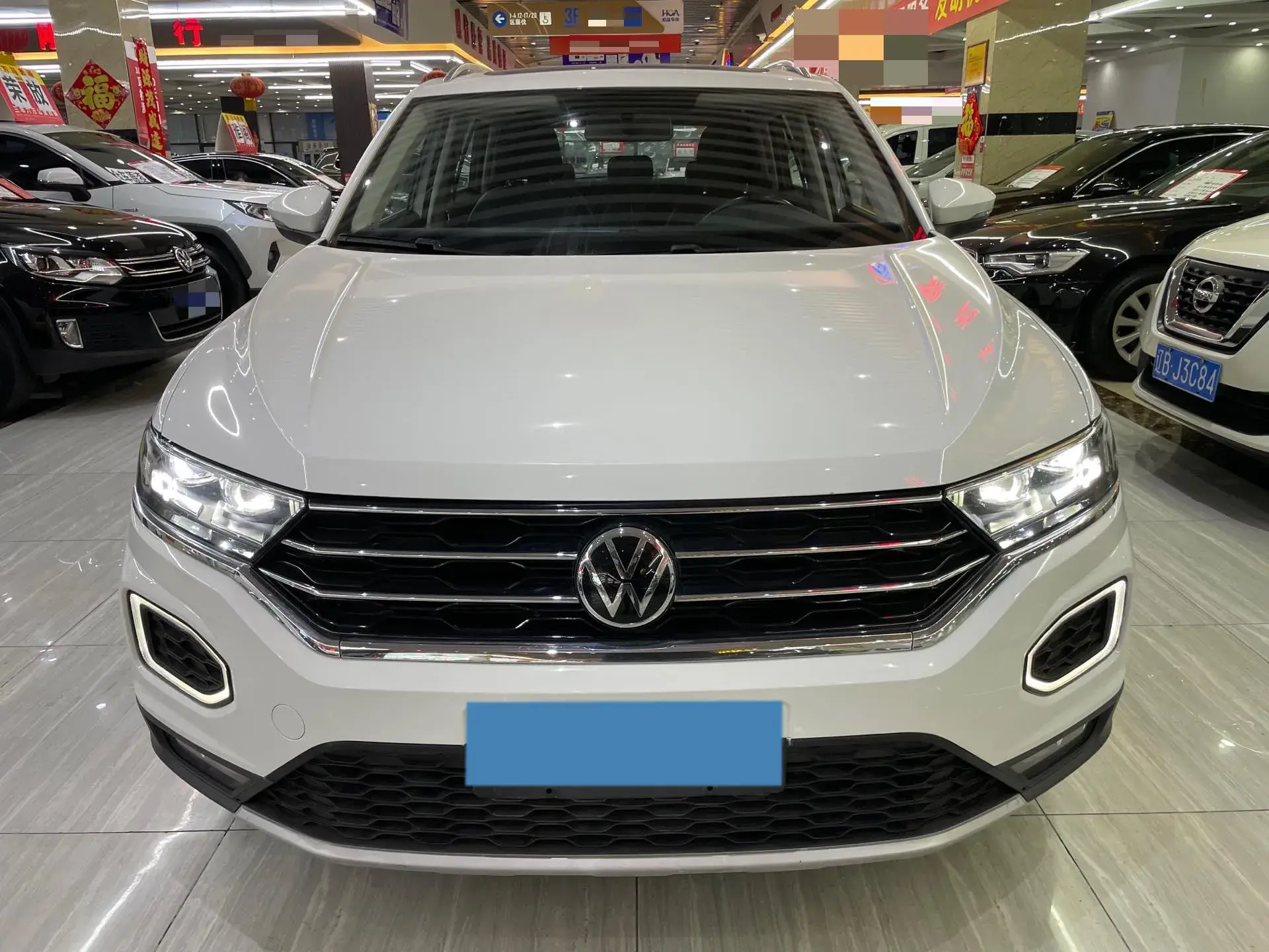 2022 VOLKSWAGEN T-ROC thumbnail 2