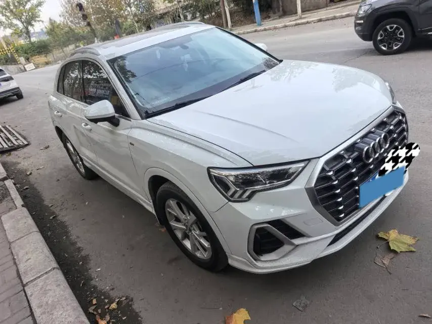 2019 AUDI Q3 thumbnail 2