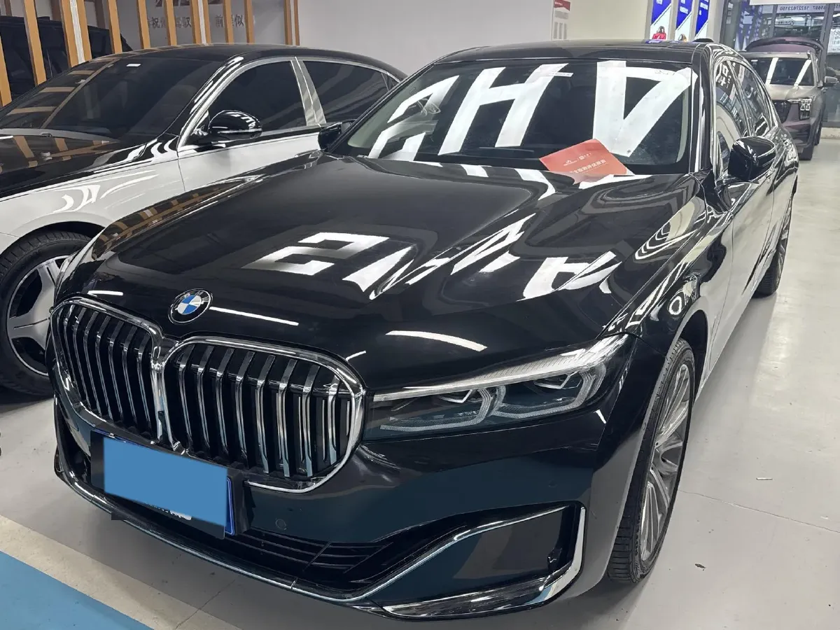 2021 BMW 7 Series 3.0T 340HP L6 8AT,autocango,china used car exporter,china ev exporter,chinese used car exporter,chinese used ev exporter