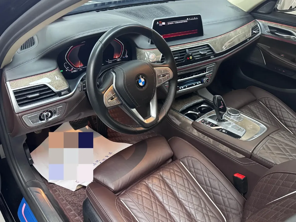 2021 BMW 7 Series 3.0T 340HP L6 8AT,autocango,china used car exporter,china ev exporter,chinese used car exporter,chinese used ev exporter