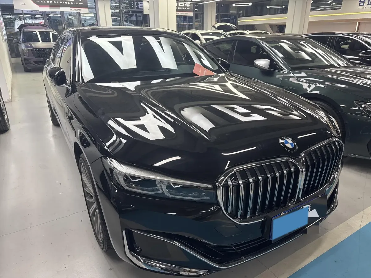 2021 BMW 7 Series 3.0T 340HP L6 8AT,autocango,china used car exporter,china ev exporter,chinese used car exporter,chinese used ev exporter