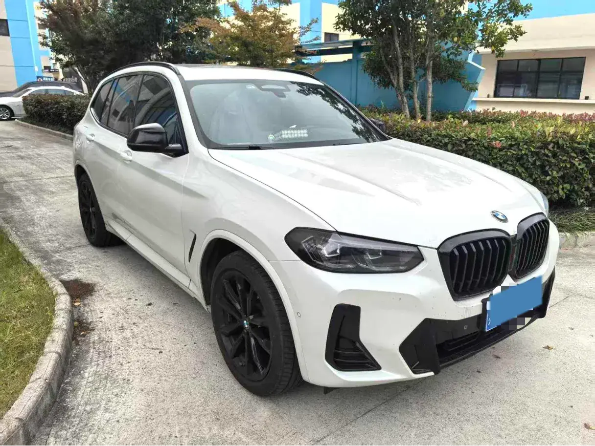 2022 BMW X3 thumbnail 3