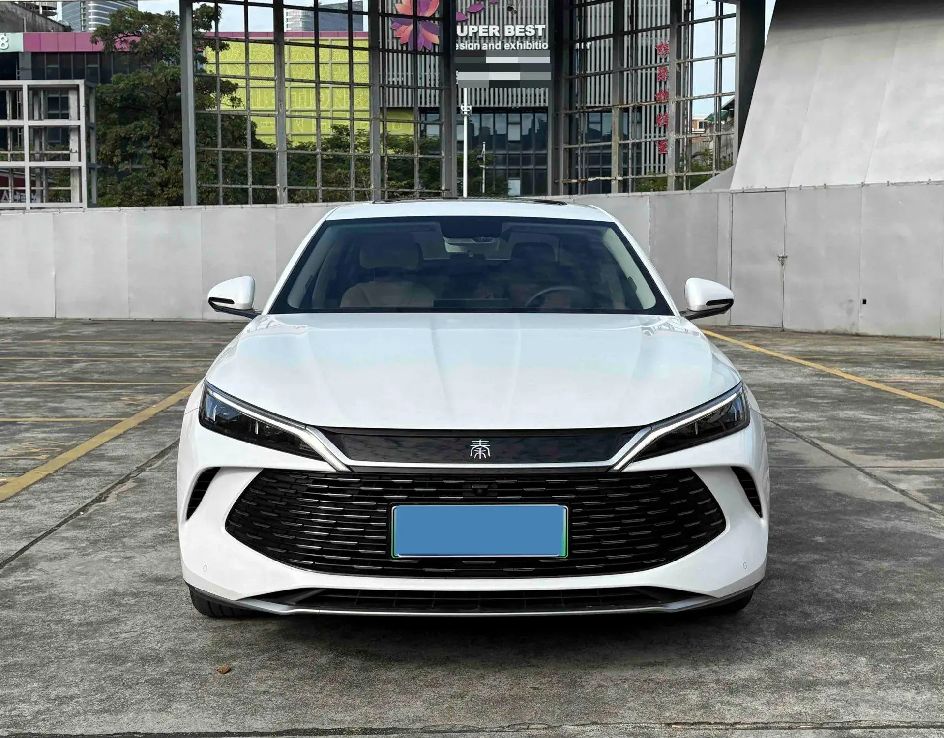 2024 BYD QINL thumbnail 2