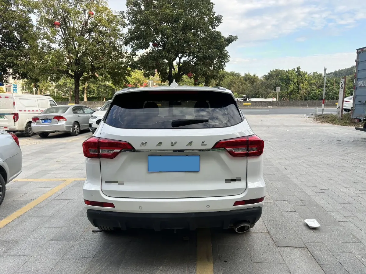 2019 Haval M6 1.5T 150HP L4 7DCT,autocango,china used car exporter,china ev exporter,chinese used car exporter,chinese used ev exporter