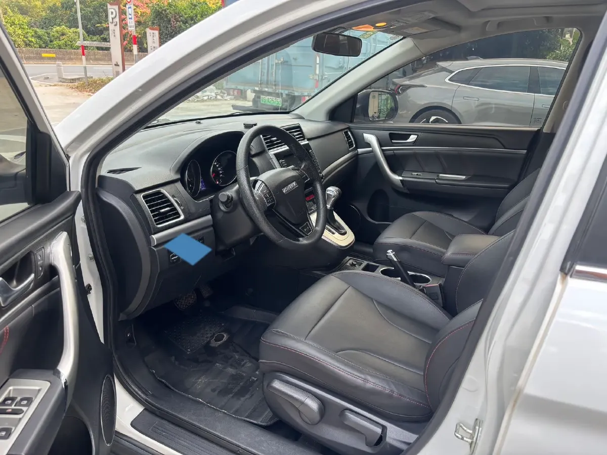 2019 Haval M6 1.5T 150HP L4 7DCT,autocango,china used car exporter,china ev exporter,chinese used car exporter,chinese used ev exporter