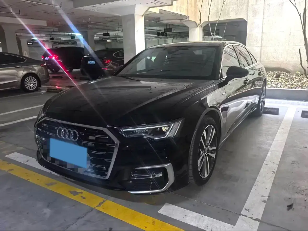 2024 Audi A6L 2.0T 190HP L4 7DCT