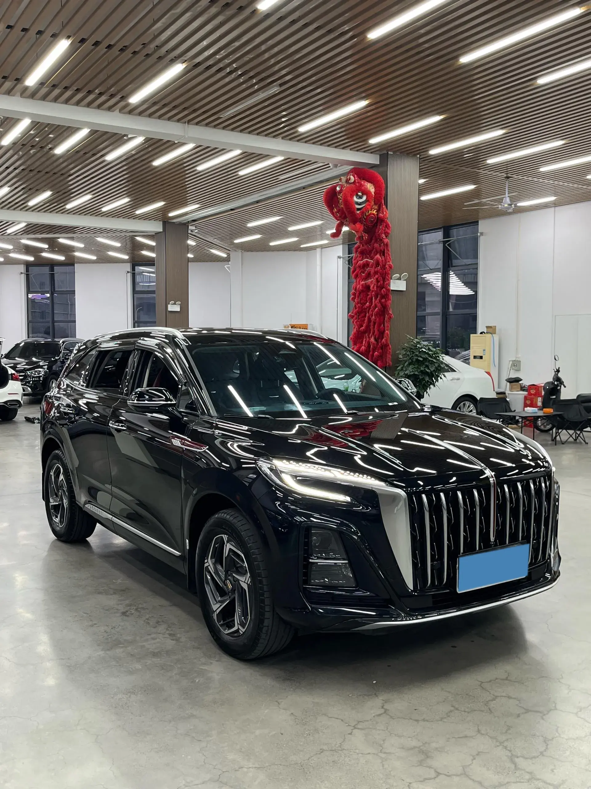 2024 HONGQI HS3 thumbnail 3