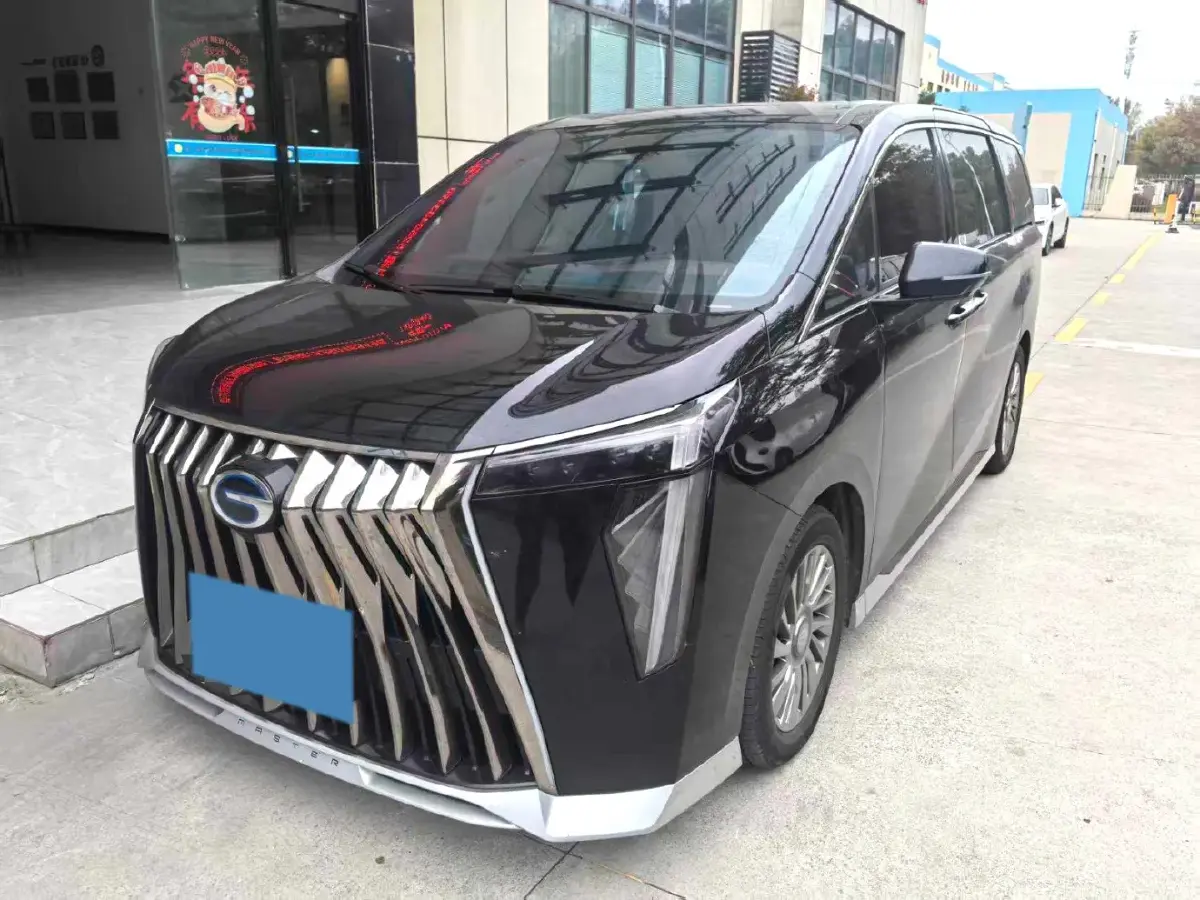 2025 GAC Trumpchi M8 2.0T 190HP L4 2DHT Hybrid