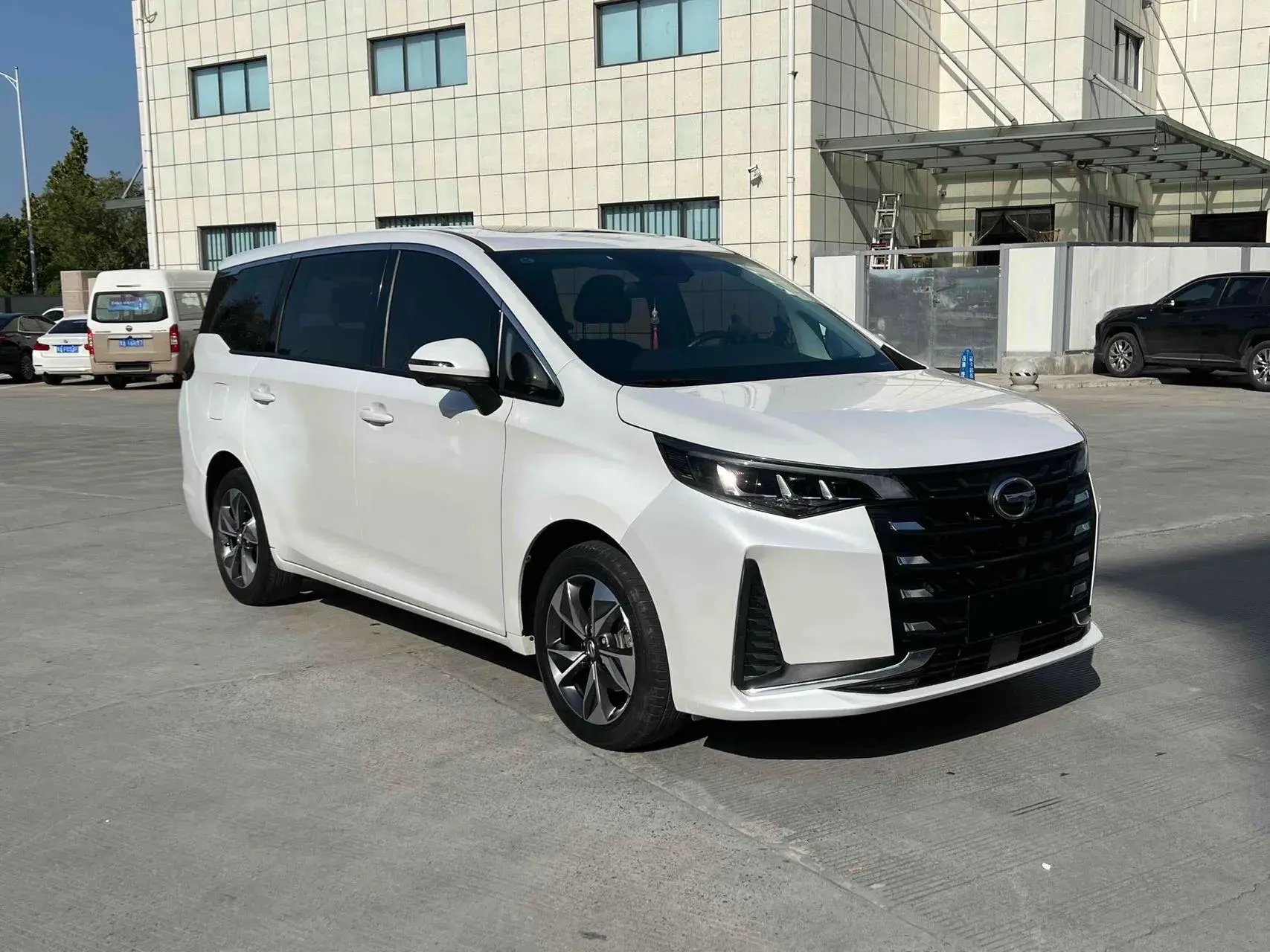 2021 GAC TRUMPCHI thumbnail 3