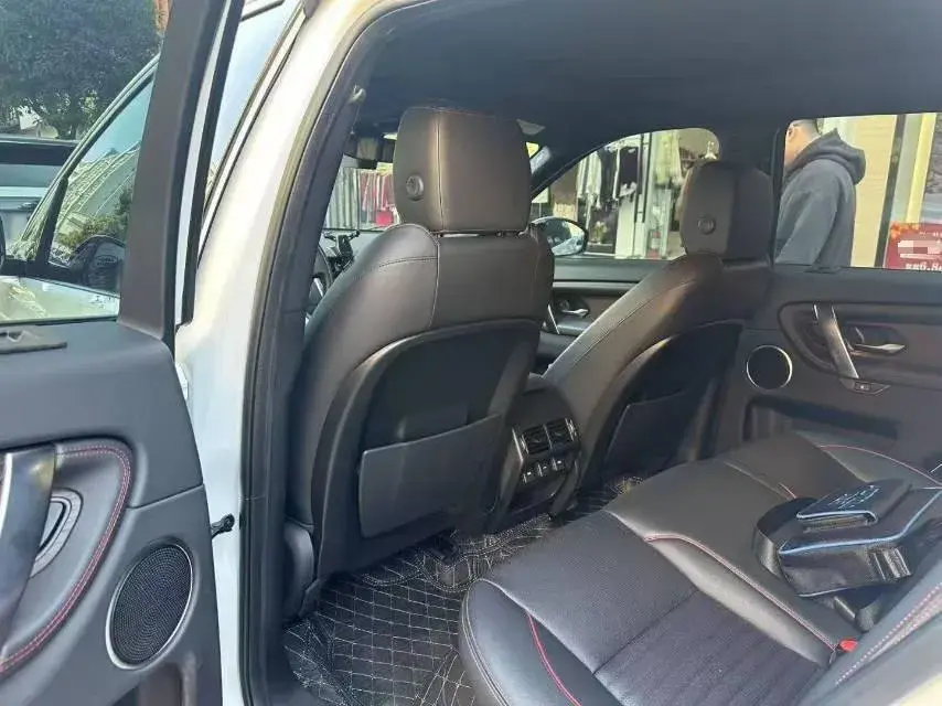 2020 LAND ROVER thumbnail 3