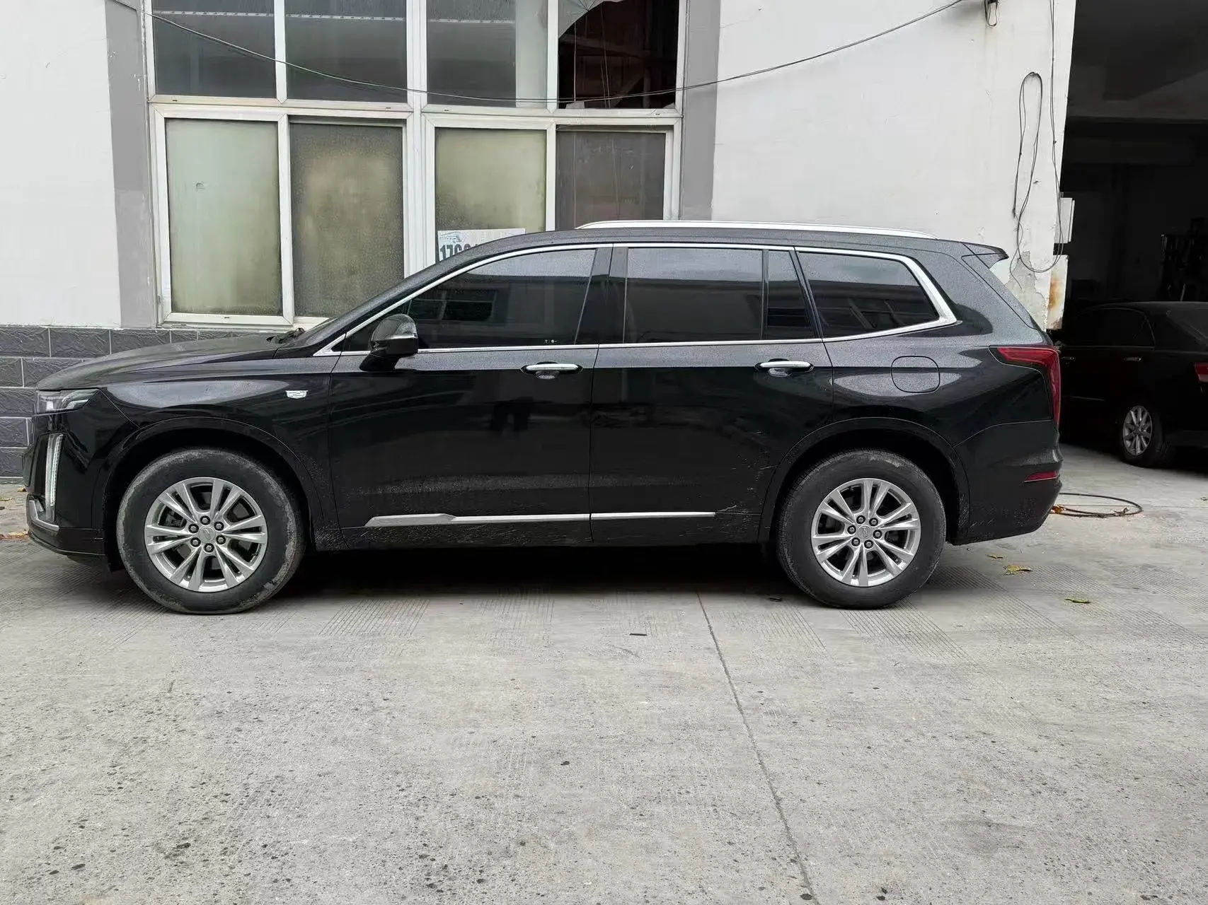 2021 CADILLAC XT6 thumbnail 3