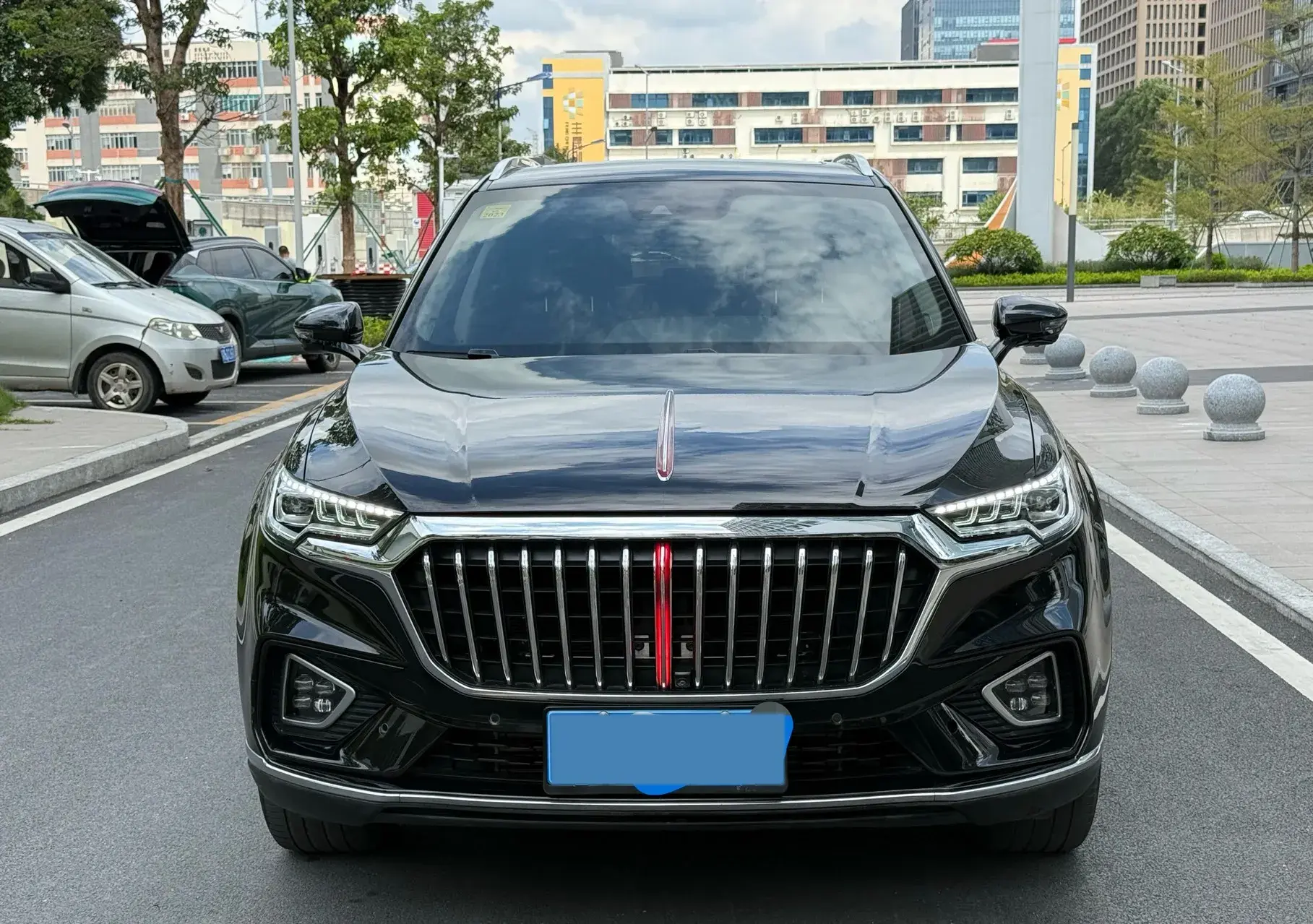 2022 HONGQI HS5 thumbnail 2