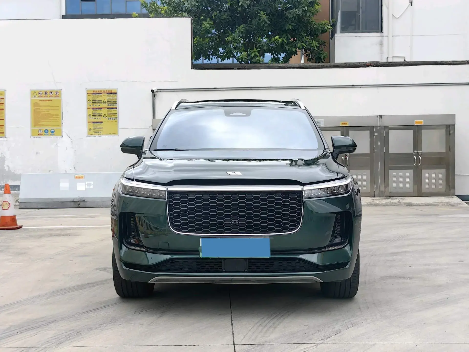 2021 LI ONE thumbnail 2