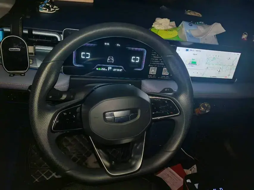 2023 GEOMETRY E thumbnail 3